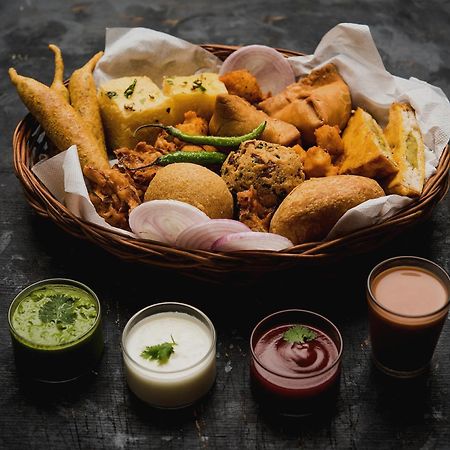 Collection O Vedanta Residency Hotel Lucknow Luaran gambar